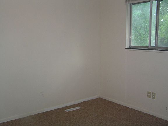 5th image of 1730 Burcham Dr