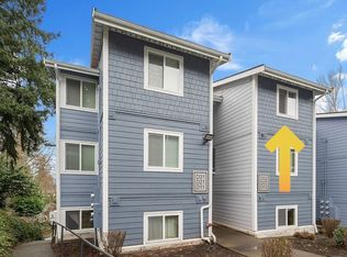 2411 S 248th St APT D32, Kent, WA 98032