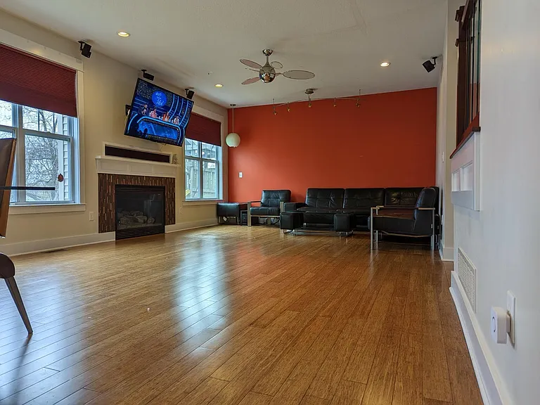 3877 Sparrow Ct — Photo 8