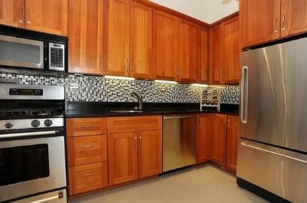 Rented by Corcoran | media 18