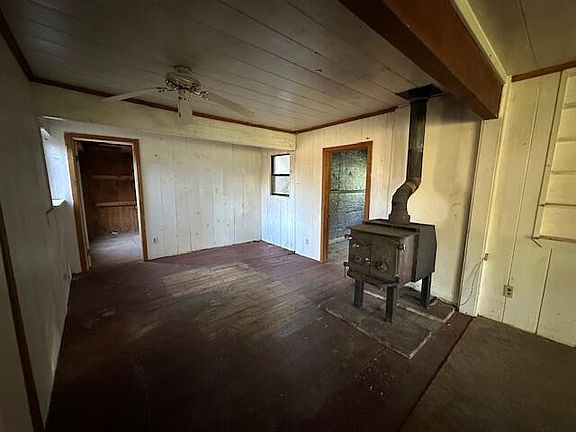 3rd image of 1489 Lower South Fork Rd