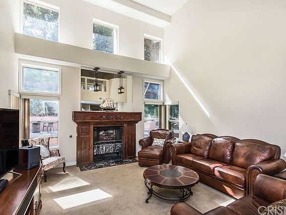 5th image of 23832 Valley Oak Ct