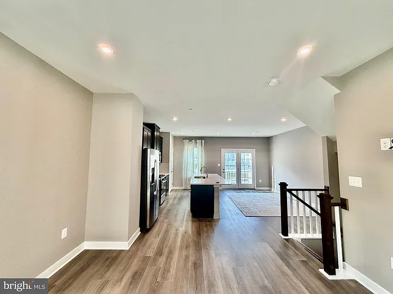 149 Lawndale Dr — Photo 21