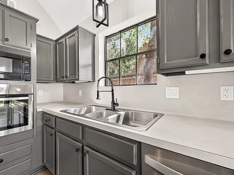 4906 Pleasure Lake Ln — Photo 21