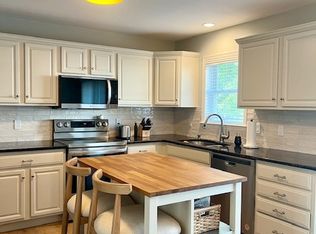 137 Lovell St #B, Worcester, MA 01603