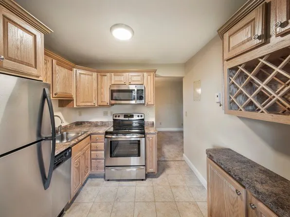 Rivercrest Apartments