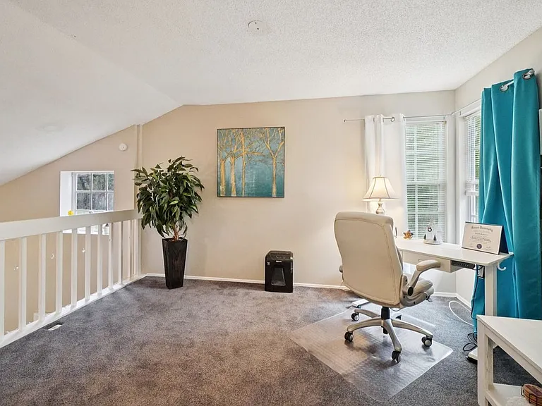 2243 Andover Cir — Photo 20