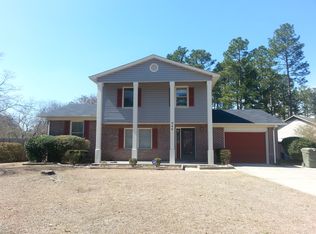 946 Rim Rd, Fayetteville, NC 28314