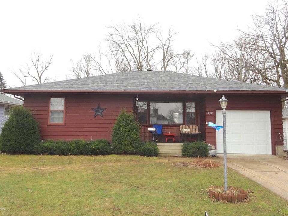 1st image of 710 Amelia Pl