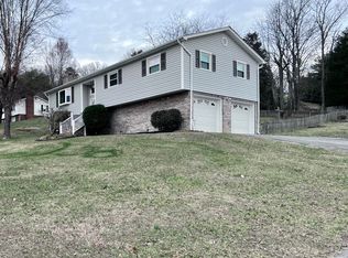 300 Sequoyah Dr, Blountville, TN 37617