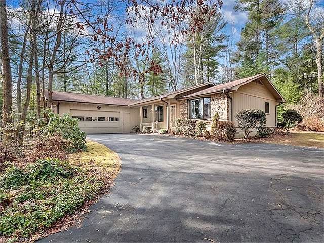 1st image of 75 Hidden Woods Ln