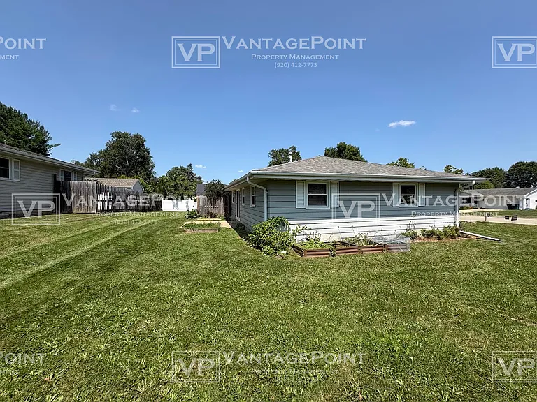 827 Glenpark Dr — Photo 15