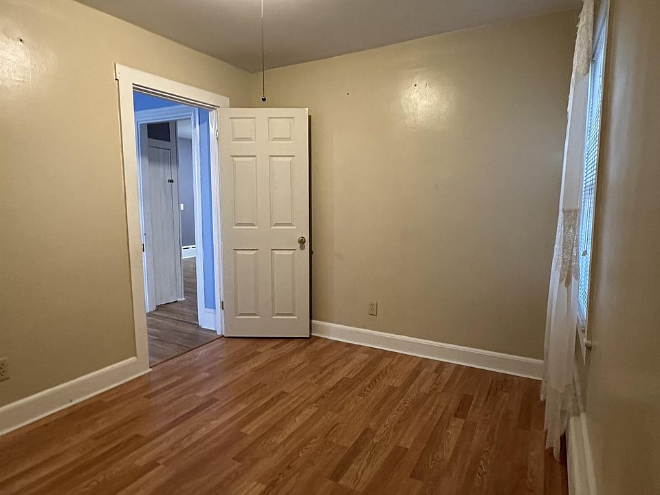 1st image of 15 Belleville Ave #1