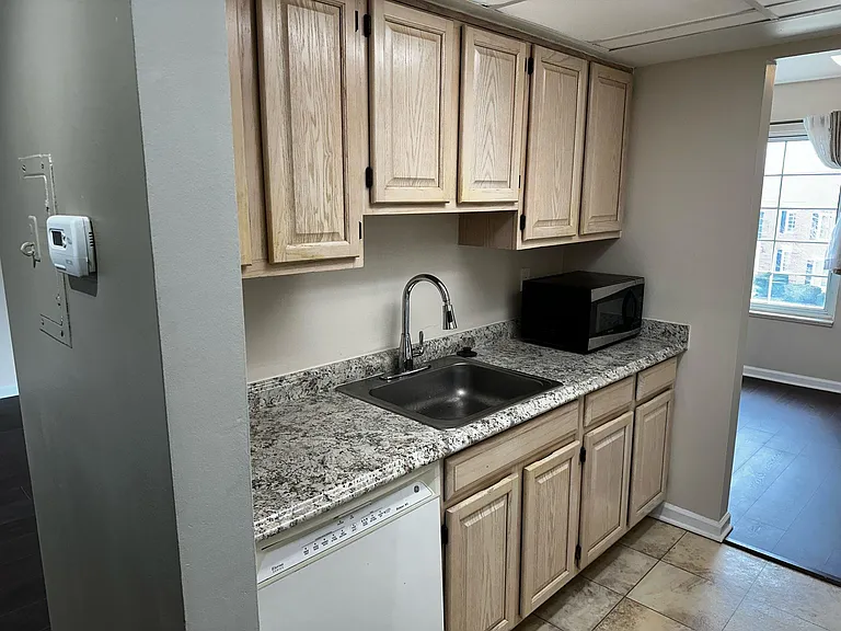 780 E Fox Hills Dr — Photo 19
