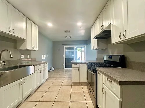 140 S 5th Ave #B Photo 1 140 S 5th Ave #B Photo 1