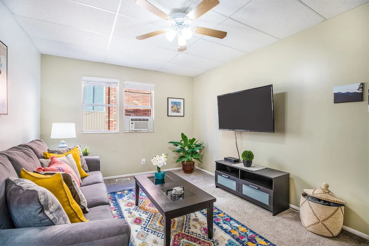 1 bed, 1.0 bath, 861 sqft, $2,389 — Photo 1