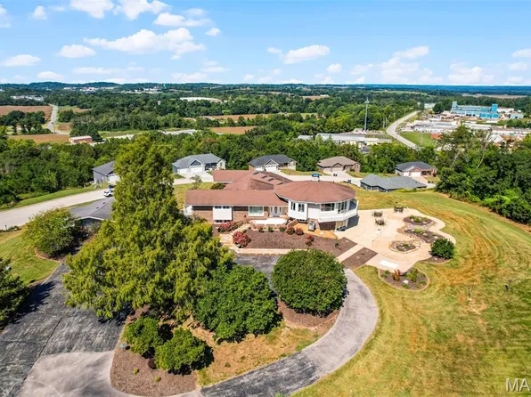 1487 Rock Ln, Washington, MO 63090