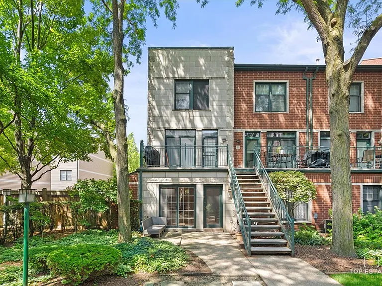1812 S Dearborn St #10 — Photo 2
