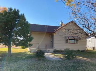 403 S Walnut St, Park, KS 67751