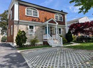 194 Frederick St, Stamford, CT 06902