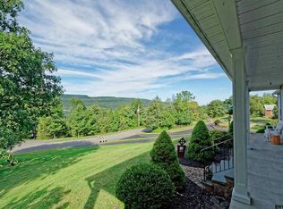 64 Deer Cliff Rd, Voorheesville, NY 12186