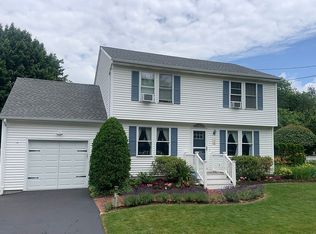 465 Scituate Ave, Cranston, RI 02921