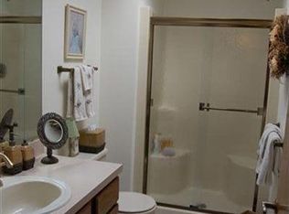 7376 Holzhauer Rd, Northfield, OH 44067