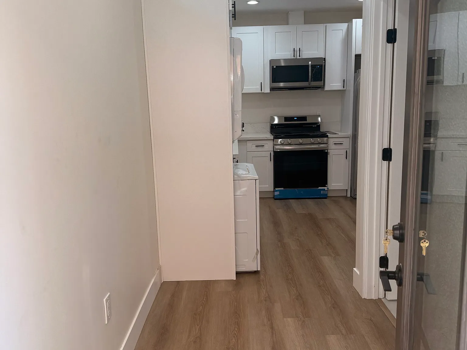2 bed, 502 sqft, $2,200 — Photo 4