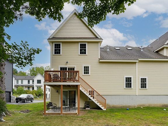 4th image of 4 N Pleasant St #4