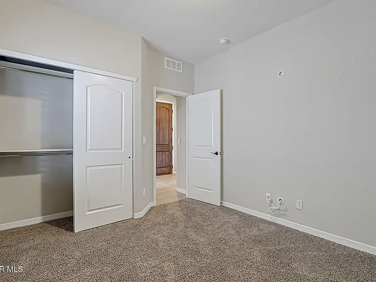 13752 Newton Ct — Photo 10