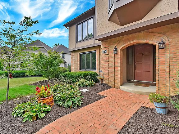 3rd image of 9401 Traceyton Dr