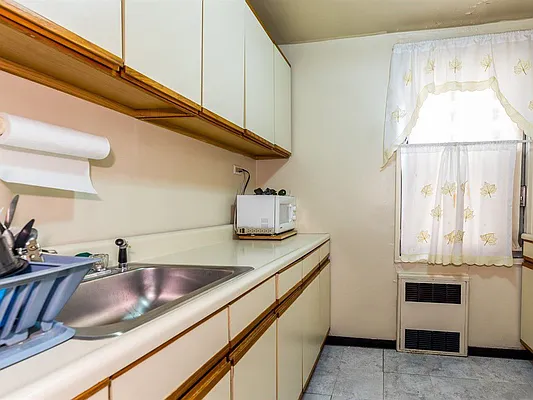 Sold by Keller Williams Realty Landmark | media 20