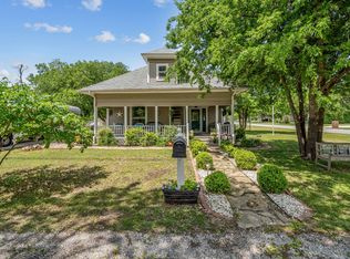 215 Harmonson Ave, Justin, TX 76247