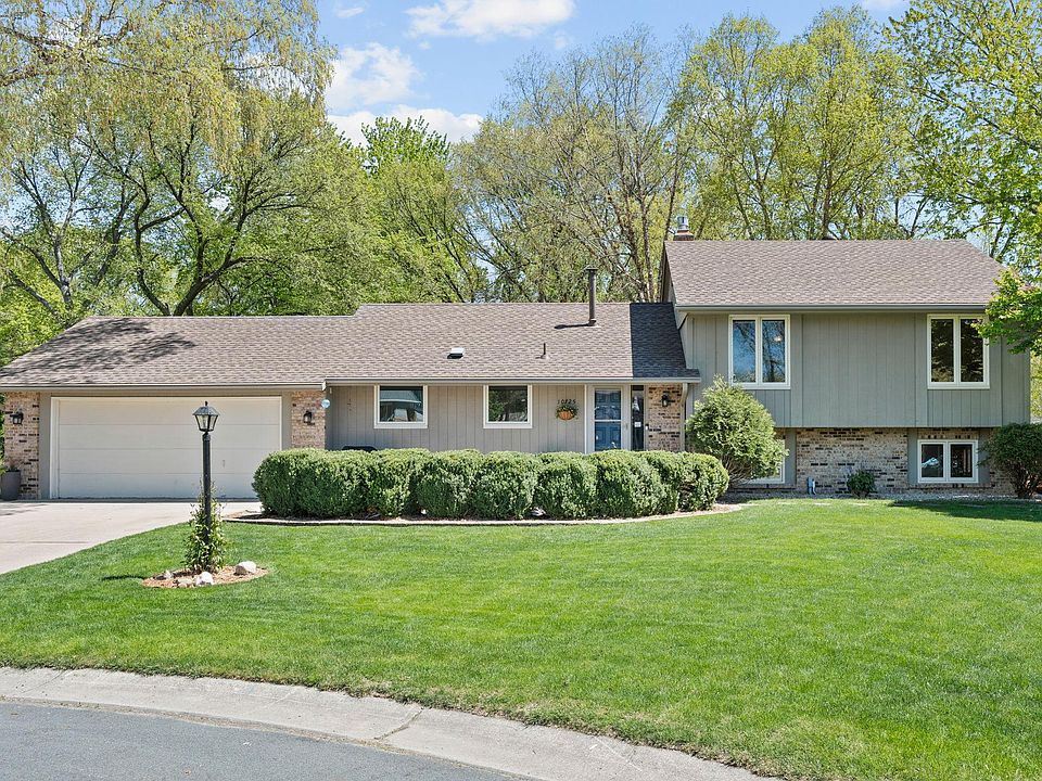 1st image of 10725 Woodwatch Cir