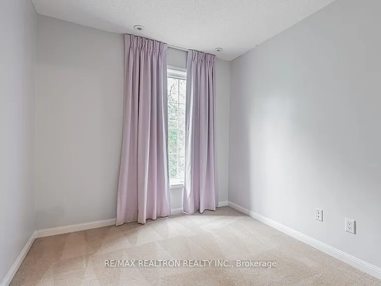 3 Everson Dr #228 — Photo 16