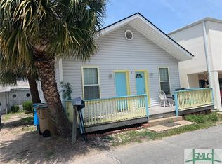 8 Izlar Ave, Tybee Island, GA 31328