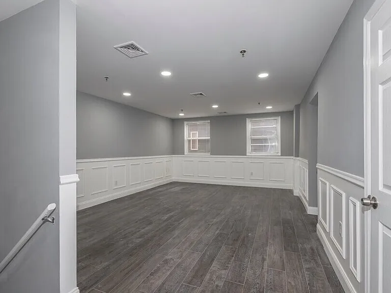 223 Meadow Street — Photo 8