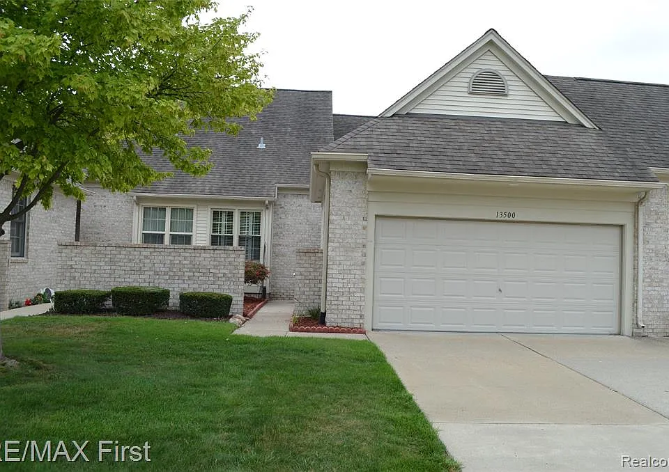 13500 Wyndemere Cir