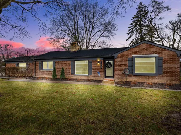 31250 Pierce St, Beverly Hills, MI 48025