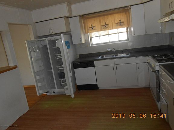 3rd image of 762 Klondike Ave