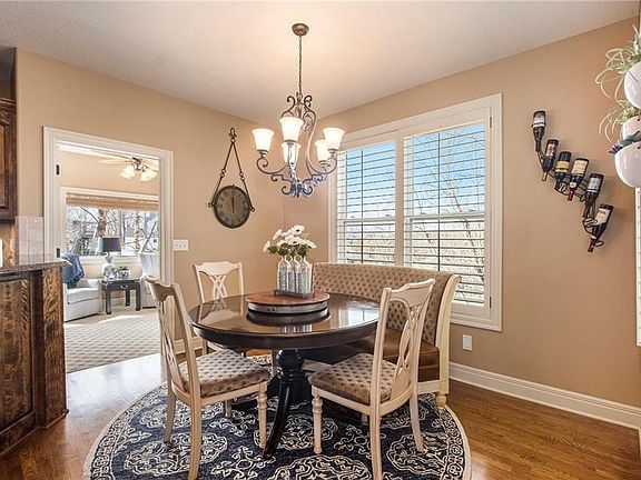5th image of 10427 River Hills Pl