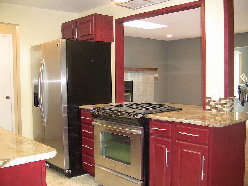 1st image of 506 S 302nd St