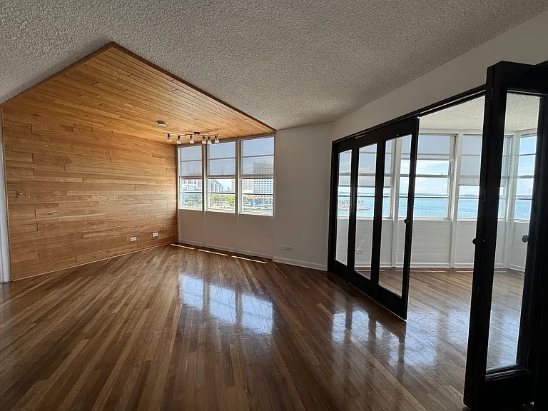 905 Brickell Bay Dr #928 — Photo 22
