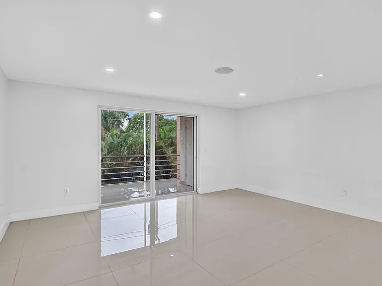 10110 Boca Entrada Blvd #305 — Photo 10