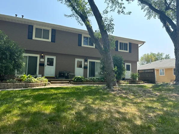 2327 Hampshire Ave S, Saint Louis Park, MN 55426