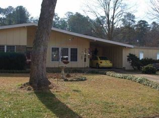 895 Twin Lake Dr, Birmingham, AL 35215