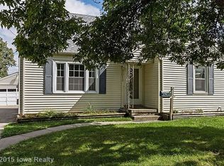 3013 48th Pl, Des Moines, IA 50310