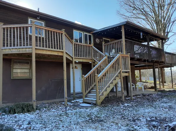 6 Edgewood Dr, Canton, NC 28716