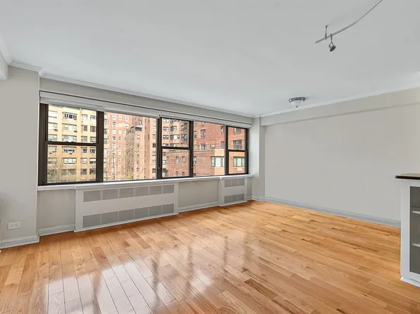 420 E 55th St APT 10D, New York, NY 10022