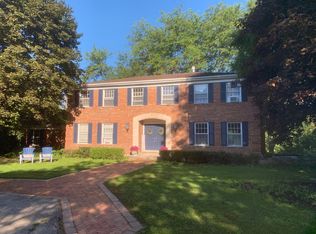 44 Steeplechase Rd, Barrington Hills, IL 60010